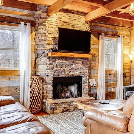 Spacious Gatlinburg Cabin With Hot Tub And Game Room! Exterior foto