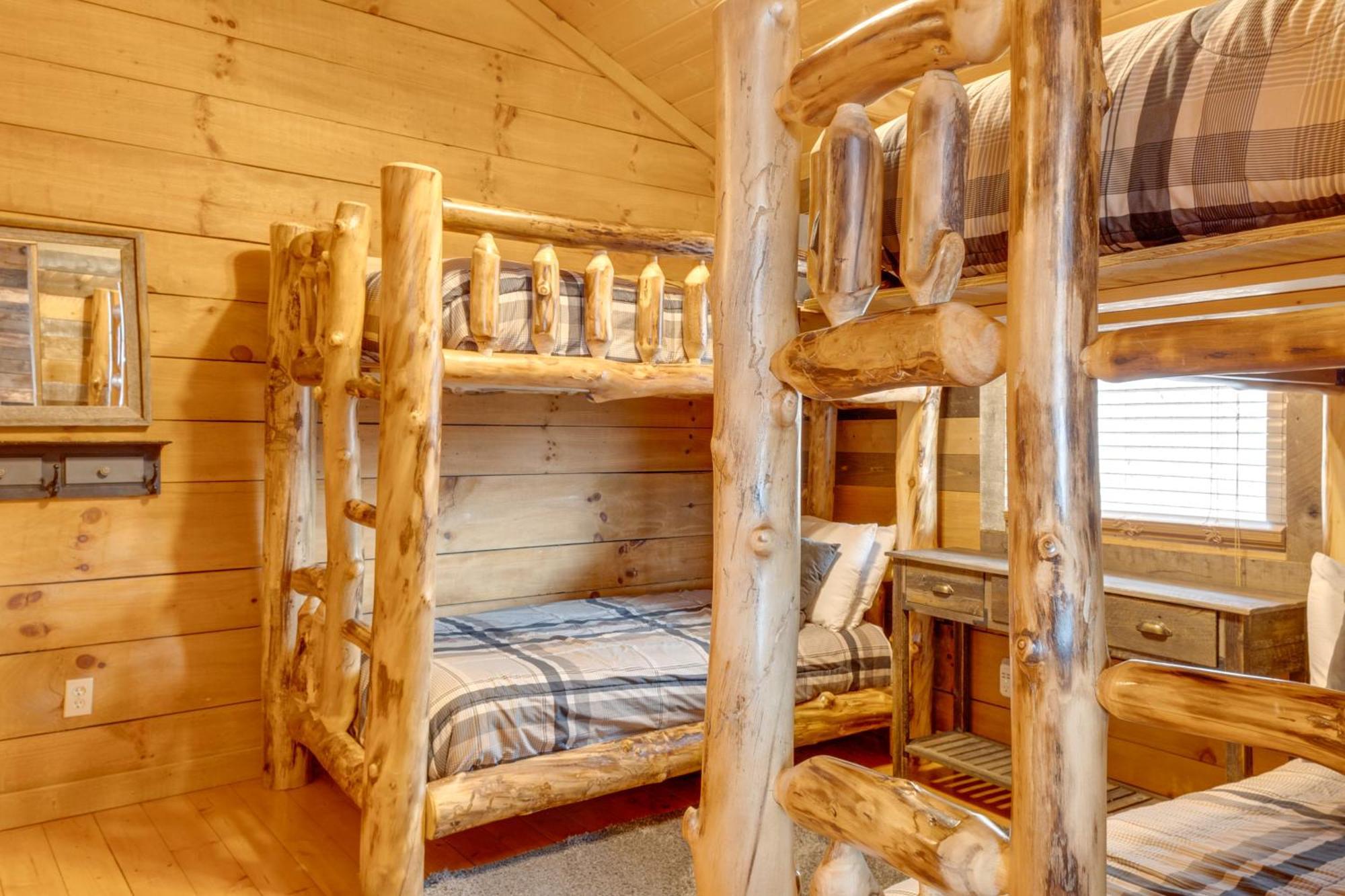 Spacious Gatlinburg Cabin With Hot Tub And Game Room! Exterior foto