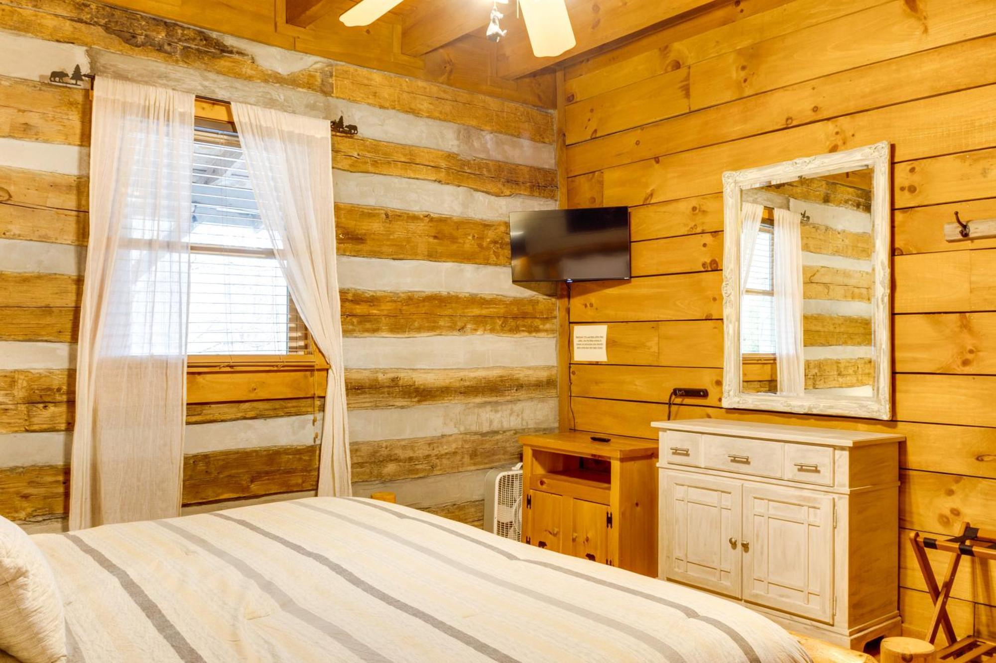 Spacious Gatlinburg Cabin With Hot Tub And Game Room! Exterior foto